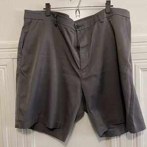 Roundtree & Yorke Performance Shorts | Men’s 44B | Gray